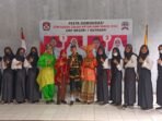 dua-pasang-calon-dan-panitia-pilketos-berfoto-bersama