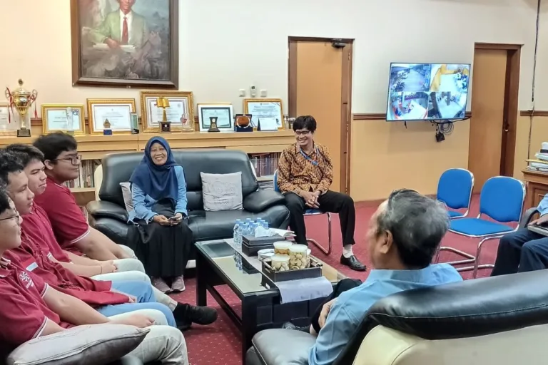 empat siswa sma yogya