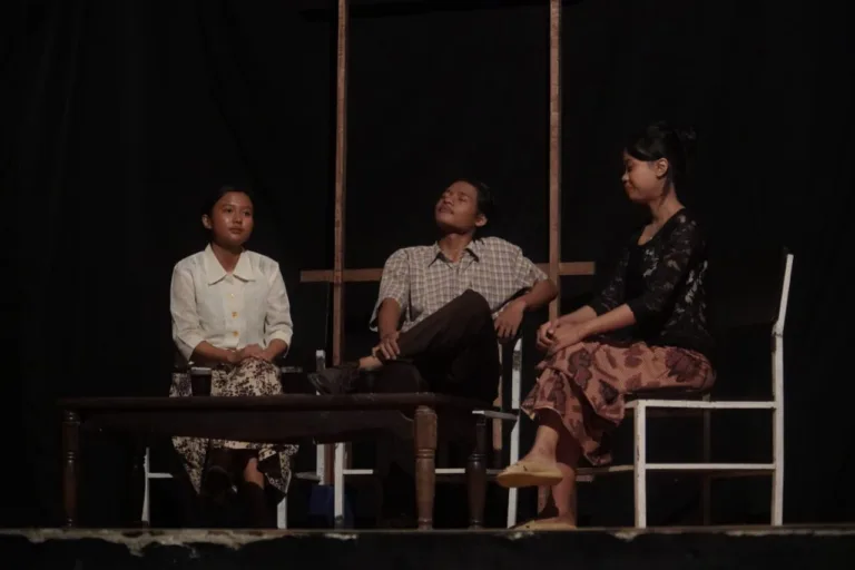 teater4