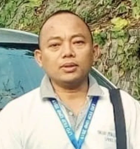 akhmad fauzi