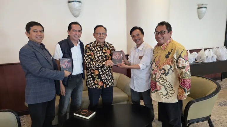 buku ambang