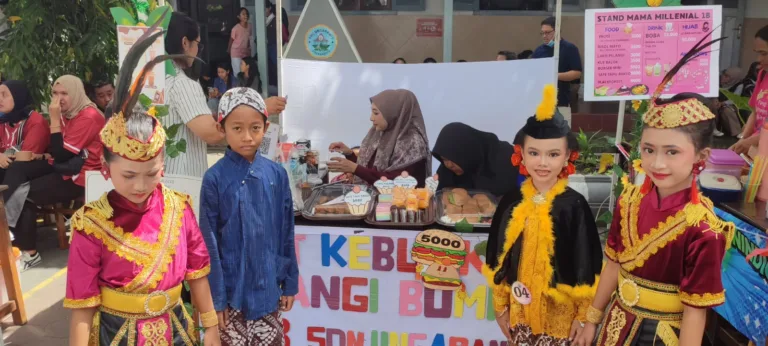 kartini on the kantin2