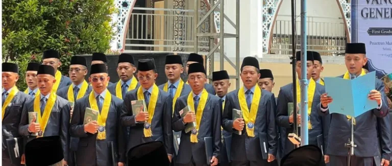 wisudasantri